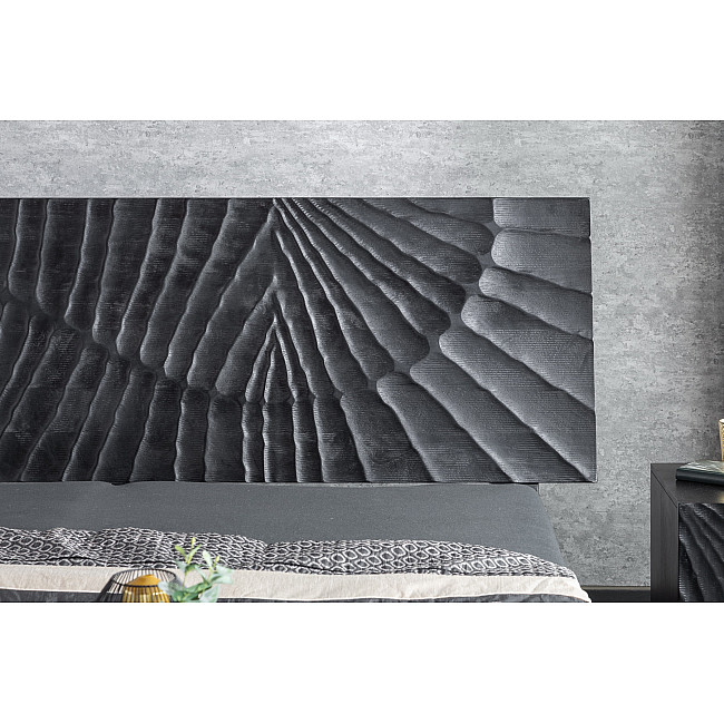 Posteľ 40431 180x200cm Scorpion Masív drevo Mango čierna Posteľ 40431 180x200cm Scorpion Masív drevo Mango čierna