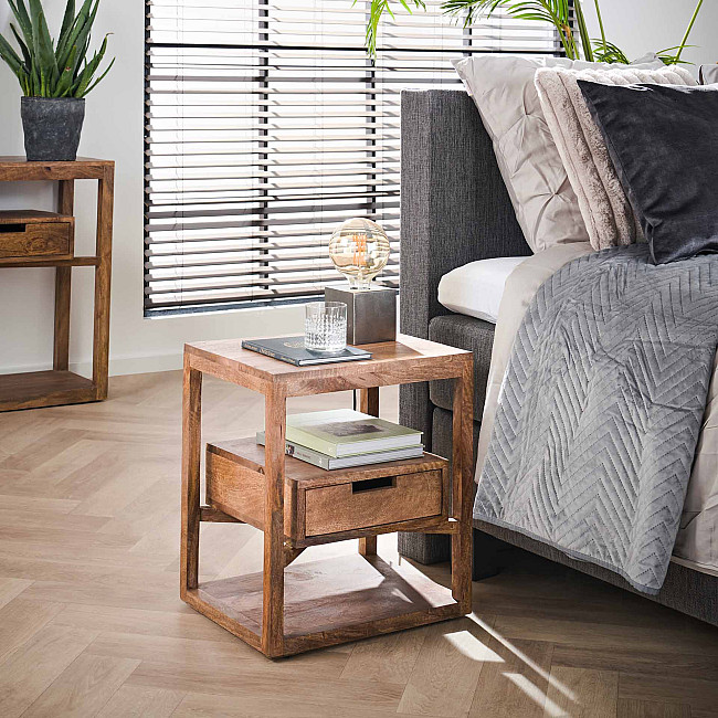 Nočný stolík 22-30 Sahara Drevo Mango Nočný stolík 22-30 Sahara Drevo Mango